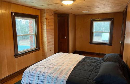 Cozy Private Log Cabin on acreage - Foto 39