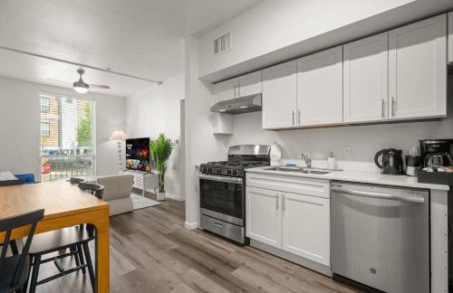 Walk to UT & SXSW 3BR Apt Near Downtown with Free Parking & Hi Speed WiFi - Foto 10