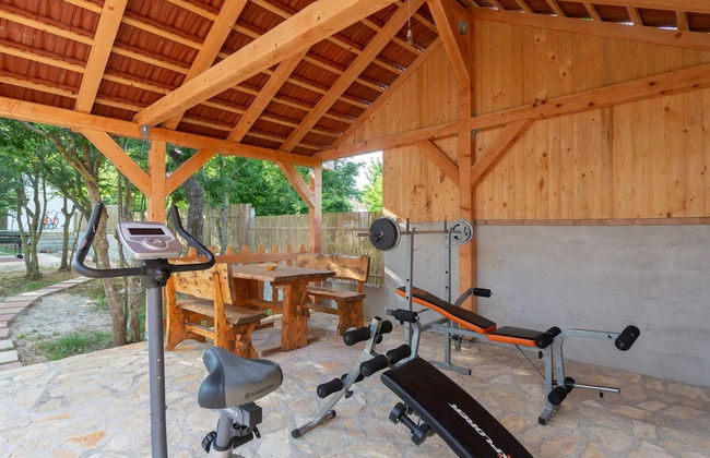 Sunny Escape Holiday Home Dicmo With Pool and Gym - Foto 24