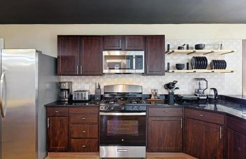 Luxury 5BR Getaway w Pool Hot Tub & Cinema - Foto 15