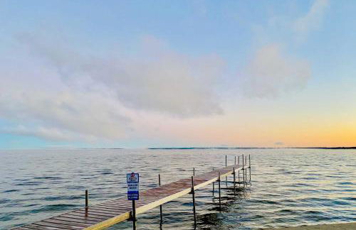 Charming Modern Cottage on Houghton Lake! - Photo 21