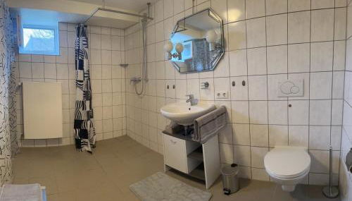 Gästehaus - Klingengasse 2, Rainau - Photo 4, towels, Shower