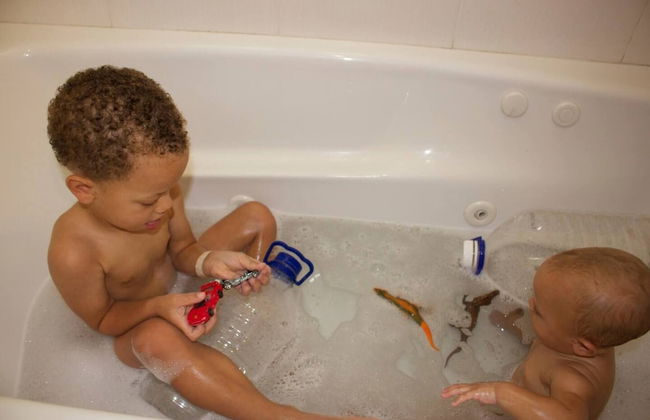 Remarkable 2-bed Apartment in Kingston - Photo 18