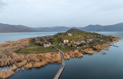 Prespes Lake View Family Apartment - Photo 10