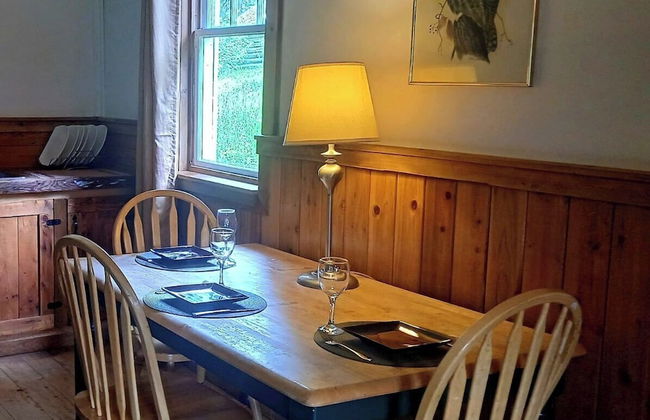 Rustic Beaverfoot Lodge Basic Cabin - Photo 18