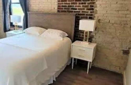 Jungle House Columbus Downtown Free Parking Sleeps 8 - Steps to Convention Center & Nationwide Arena - 2BR Short North Luxury Home - Over 5,800 Five Star Stays - Foto 15