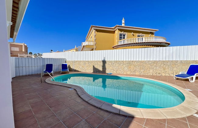 Pêra Stylish Villa With Pool by Homing - Foto 36