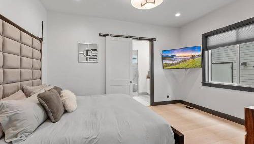 Luxury Home mins from Downtown CDA - Foto 3