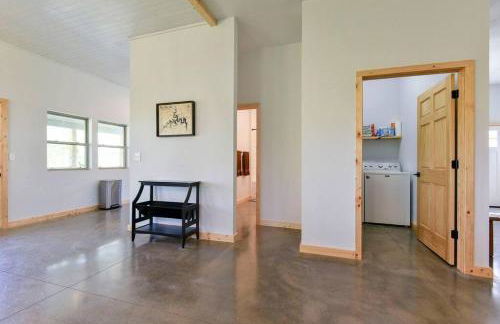 Table Rock Lakefront on 2 Acres with firepit - Foto 10