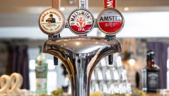 New Hobbit, stunning views, sleeps 42, Bar, Hot Tub - Foto 4