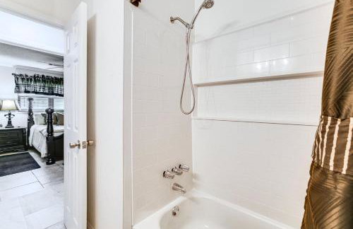12 Mi to French Quarter! Quiet & Charming Home - Foto 14