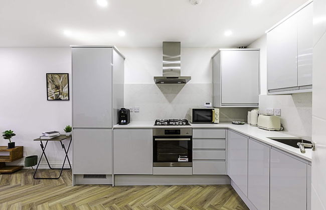 Spacious and Beautiful Apartment In Hanwell - Foto 10