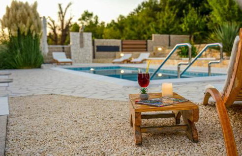 Gorgeous Home In Pokrovnik With Wifi - Foto 9