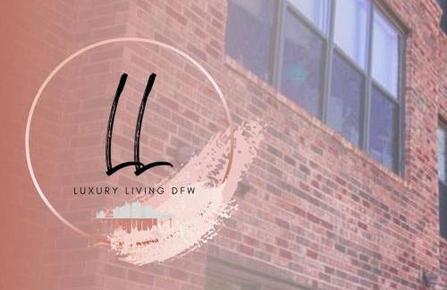 Cowtown 1 bedroom Downtown FTW - Photo 1