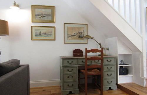 Lovely Spacious Cottage Near The Coast - Foto 11