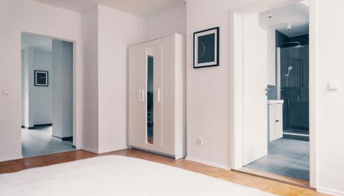 Moderne 2 Zimmer Wohnung im Herzen von Karlsruhe 64m2 2 OG - Foto 2, wardrobe