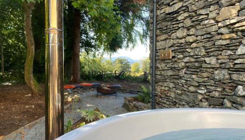 Hot-tub Hideaway - Photo 3