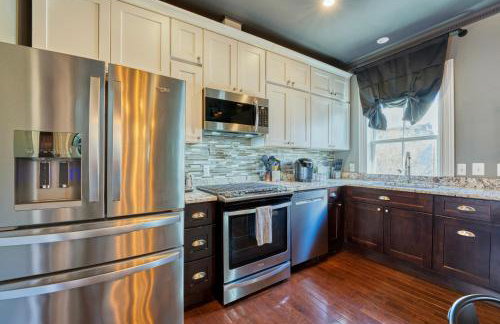 Homelike Three-Bedroom Apartment with Private Theater Near Capitol - Foto 20