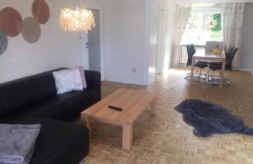 Ferienwohnung mit 3 Schlafzimmern, Erdgeschoss, zentral Freyung - Foto 1