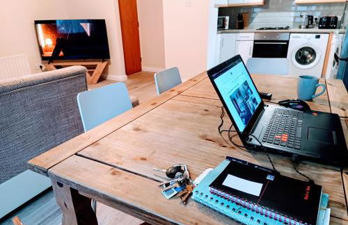 City centre B Apartment, parking, sleeps 6 - Foto 3