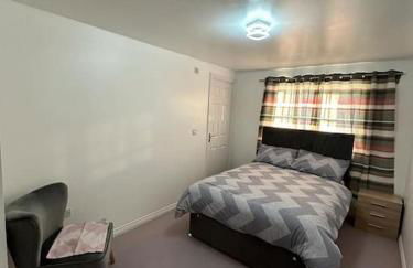 Spacious & Lovely 4 Bedroom Home in Manchester - Foto 5