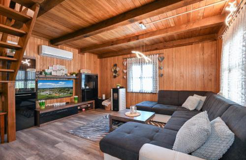 Slow leaving retreat in villa with heated pool, whirlpool, sauna, playground and barbeque in privacy near forest - Foto 20