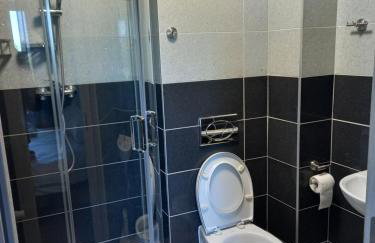 Leon's Rooms - Foto 22