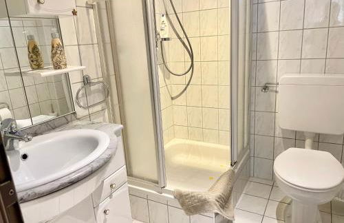 Casa Giulia 2 Zimmer nahe Gießen, Küche, Bad, WLAN, Parkplatz - Photo 22