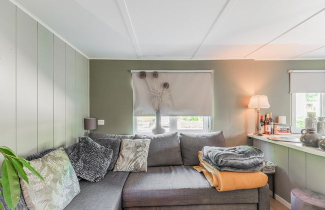 Lovely Wooden Chalet With Garden in Reutum - Photo 10