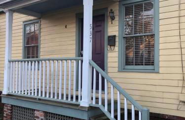 HISTORIC DOWNTOWN KING BED COTTAGE- PARKING and PATIO - Foto 21