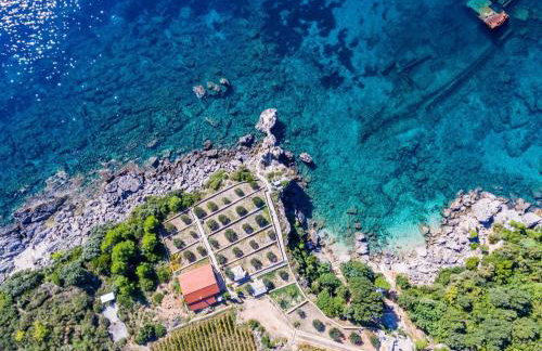 Villa Sea Edge - Three Bedroom Villa With Sea View - Photo 12