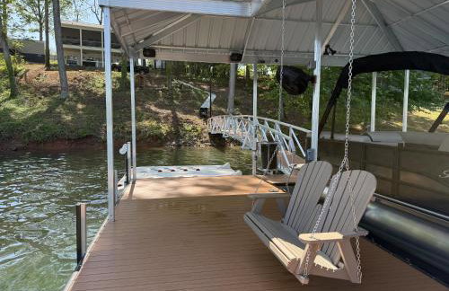 The Hideaway at Lake Hartwell home - Foto 48