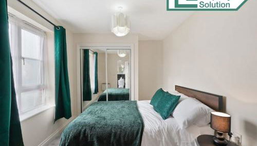 Stylish 2 bed Apt - Free Parking - Foto 1