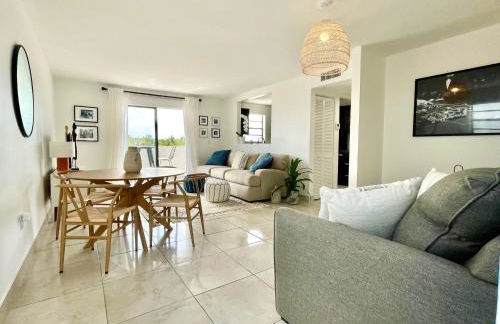 Large 1 bedroom apartment with free private parking - Foto 8