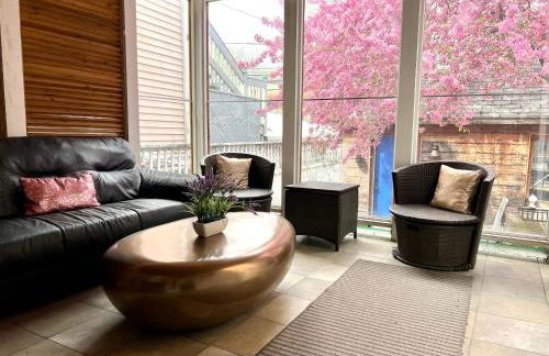 5 Bedroom Huge House in Best Location Parking Fireplace Back Yard - Foto 18