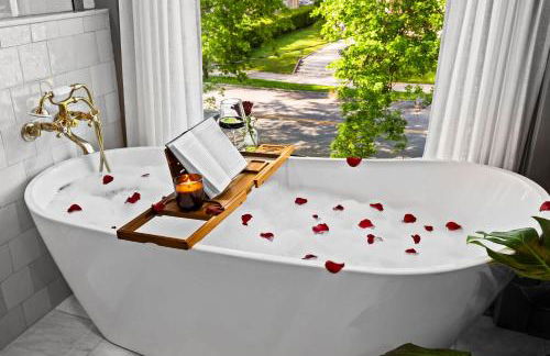 Gatsby House Mansion w Game Lounge & Hot Tub - Foto 13