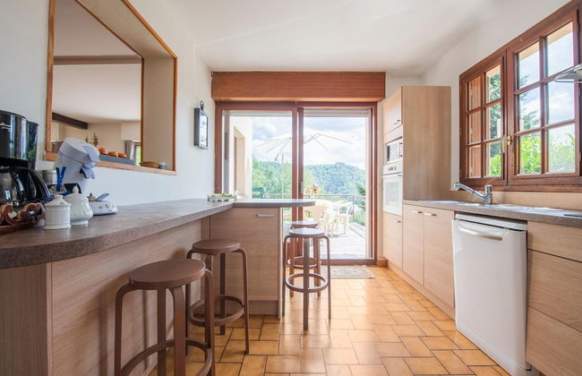 Inviting Holiday Home in Miremont With Garden - Foto 11