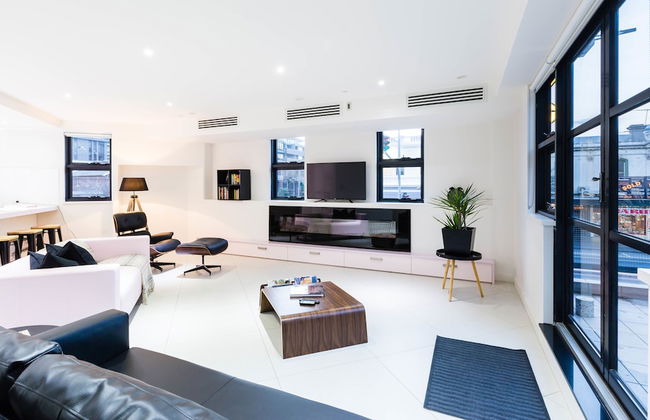 MADDISON, 3BDR Port Melbourne Apartment - Foto 1