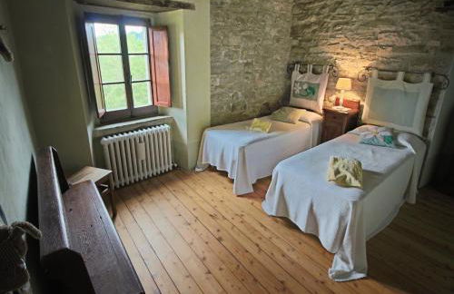 Farmhouse in Apecchio with Pool and Terrace - Foto 14