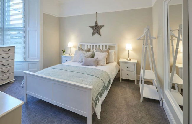 Host Stay Sandpiper Apartment - Photo 1