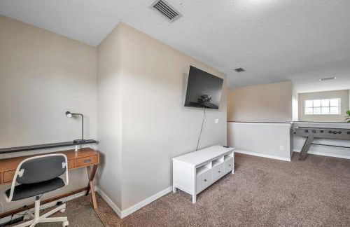 Beautiful home with a huge pool! - Foto 27