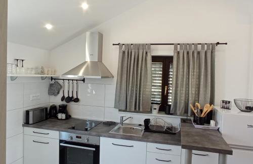 Apartments Lavanda - free parking and grill - Foto 36