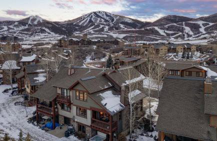 Blue Skies Lakeside Family-friendly Getaway w/ Hot Tub & BBQ - Foto 2