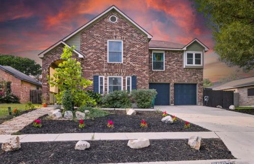 Luxe Family Escape with Games Hot Tub and Yard - Foto 68