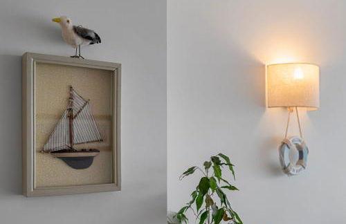 Seaside Rendezvous - Sleeps 7, Sea Views & Parking - Foto 45