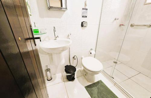 Chalé Aconchegante em Condomínio no Centro - Foto 35