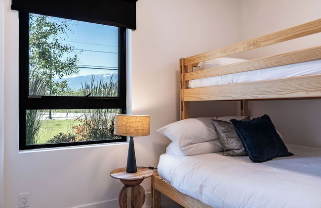 Rustic Retreat by Revelstoke Vacations - Photo 3