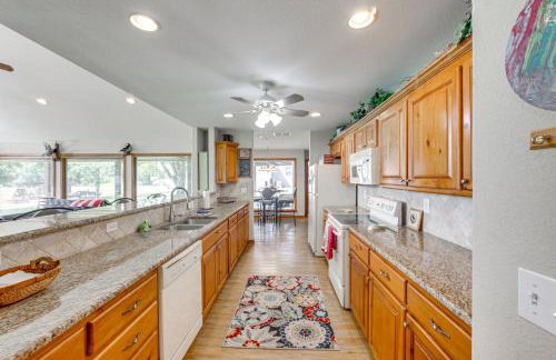 Rhodes Retreat with Dock on Cedar Creek Lake! - Foto 12