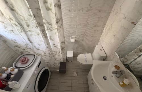 Sapphire Apartment , Beachfront Family Apartment for 4 with Private Garden, 1-Minute Walk to the Beach - Foto 18