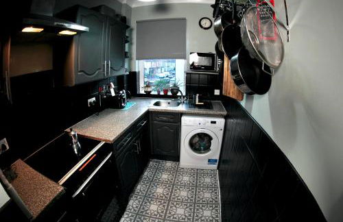 Stylish and artistic flat in Southend on Sea - 2 Double Bedrooms, Free on-street parking - Foto 14